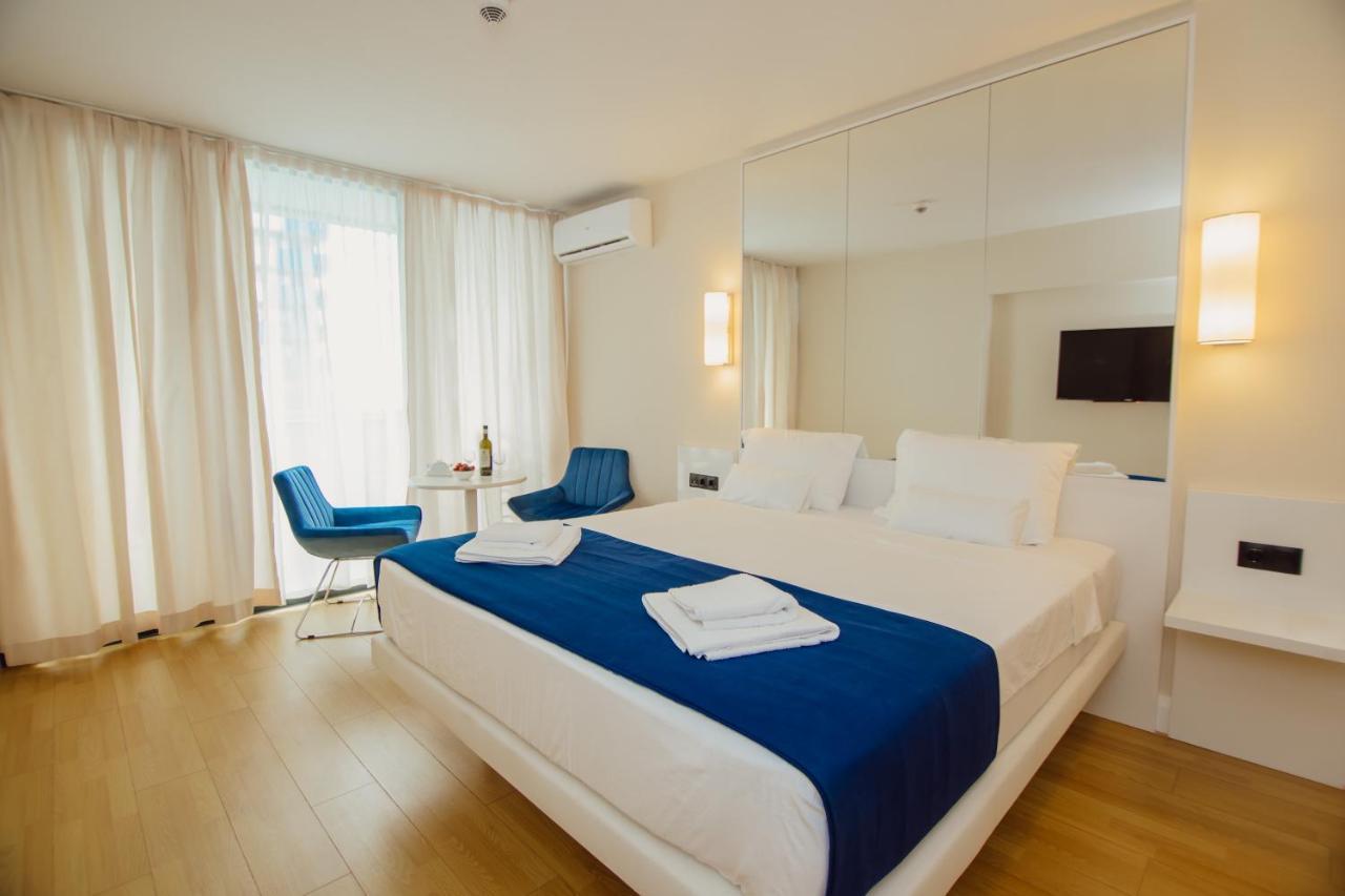 V. Orbi City Appartement Batoemi Buitenkant foto